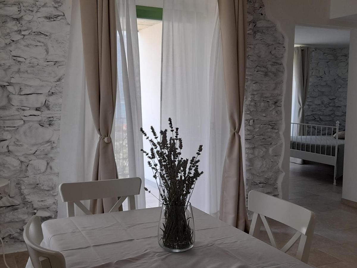 Ape Bianca - Appartamento Rosmarino Colico Buitenkant foto